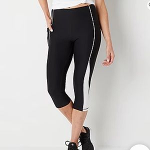 Xersion EverContour High Rise Quick Dry Workout Capris